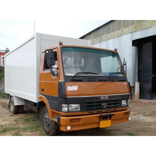 Express delivery commercial freight truck